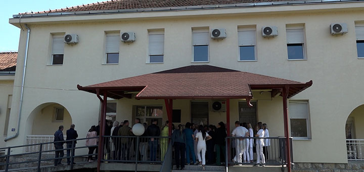 IL-loncar-guca2 Ministar Lončar obišao renovirani Dom zdravlja u Guči i najavio do jeseni novu stolariju za Dom zdravlja Ivanjica (VIDEO)